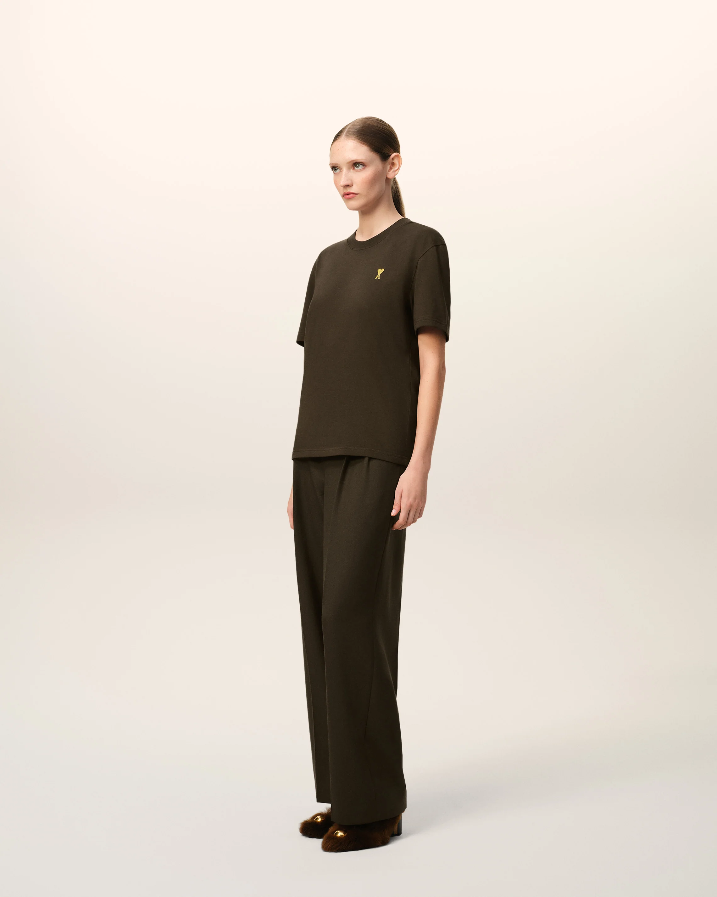 T-shirt With Golden Ami de Coeur Pin