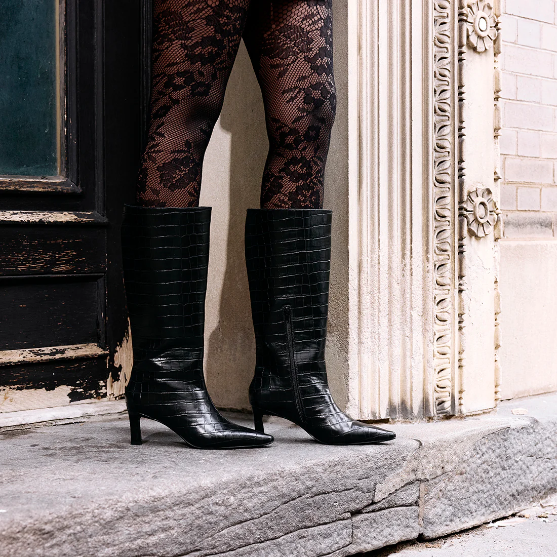 DAMOSEL BLACK EXOTIC