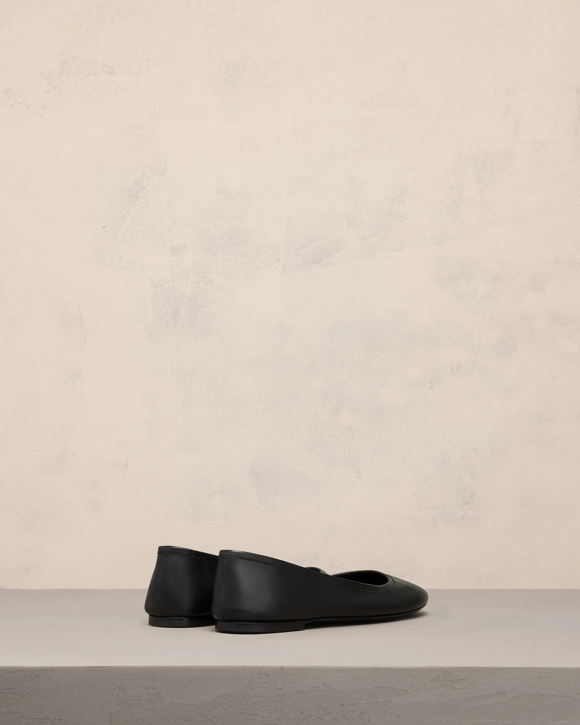 Round Toe Ami de Coeur Ballerinas