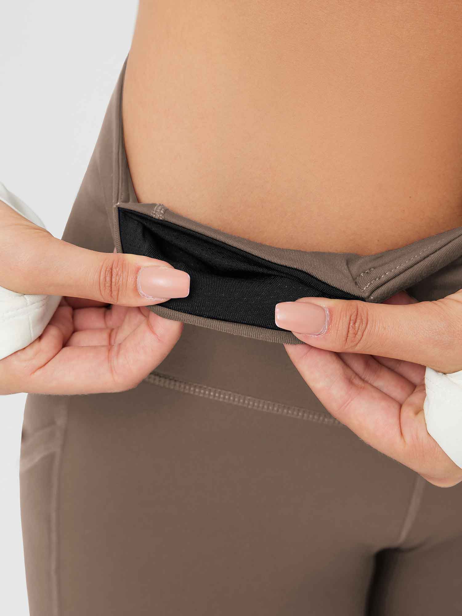 Laureate Thermal Pocketed Leggings