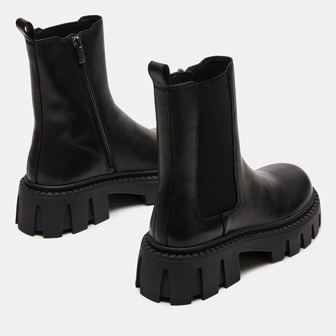 CHARGES BLACK LEATHER