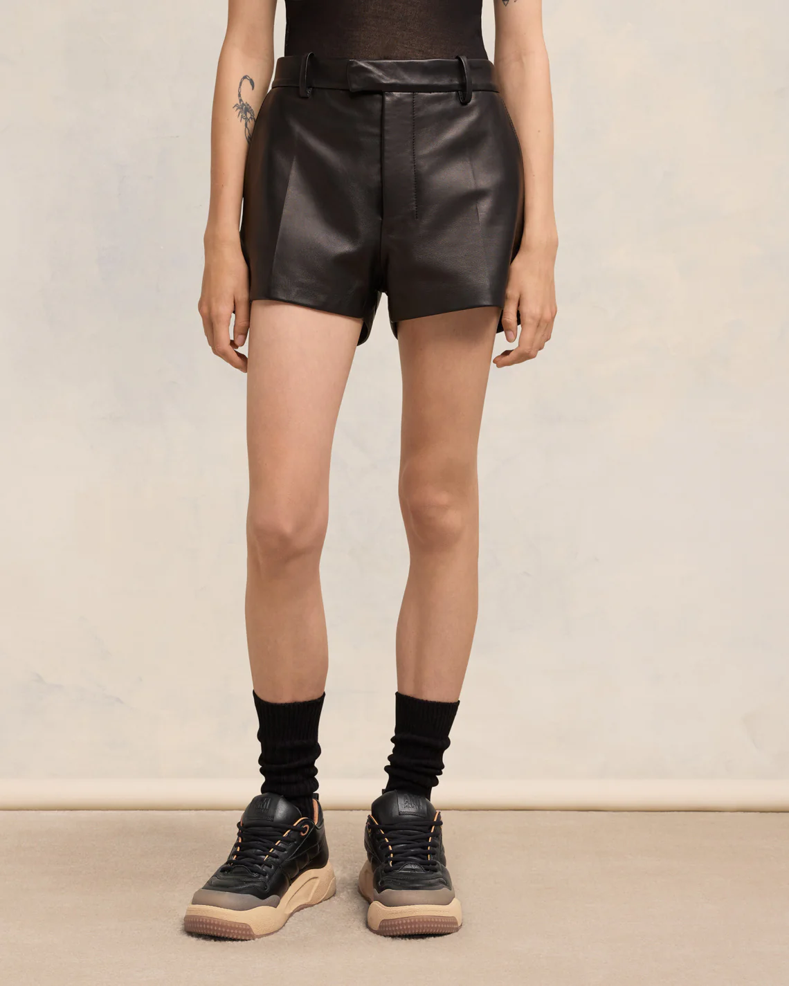 Low Top Ami SN1509 Sneakers