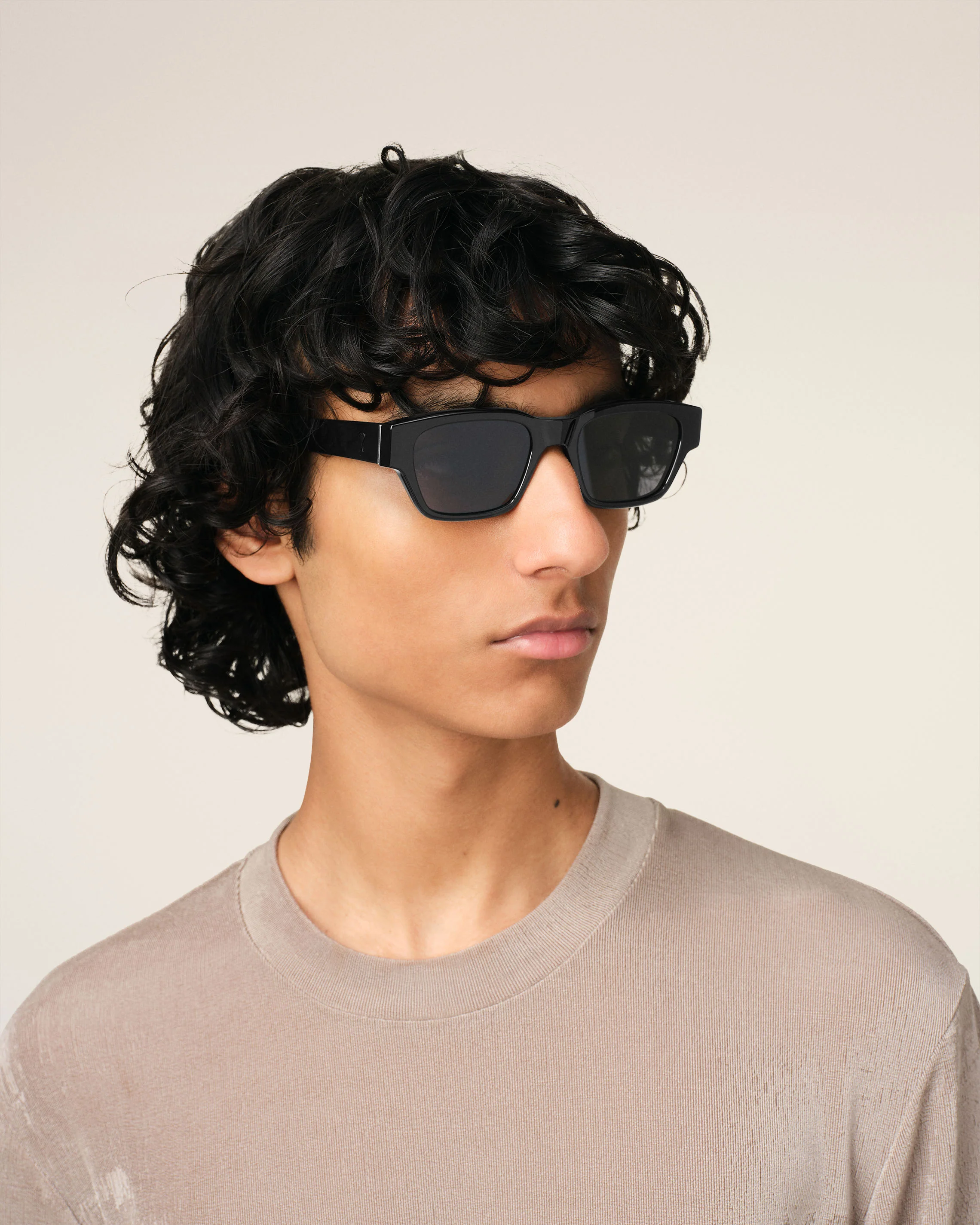 Black 75009 Sunglasses
