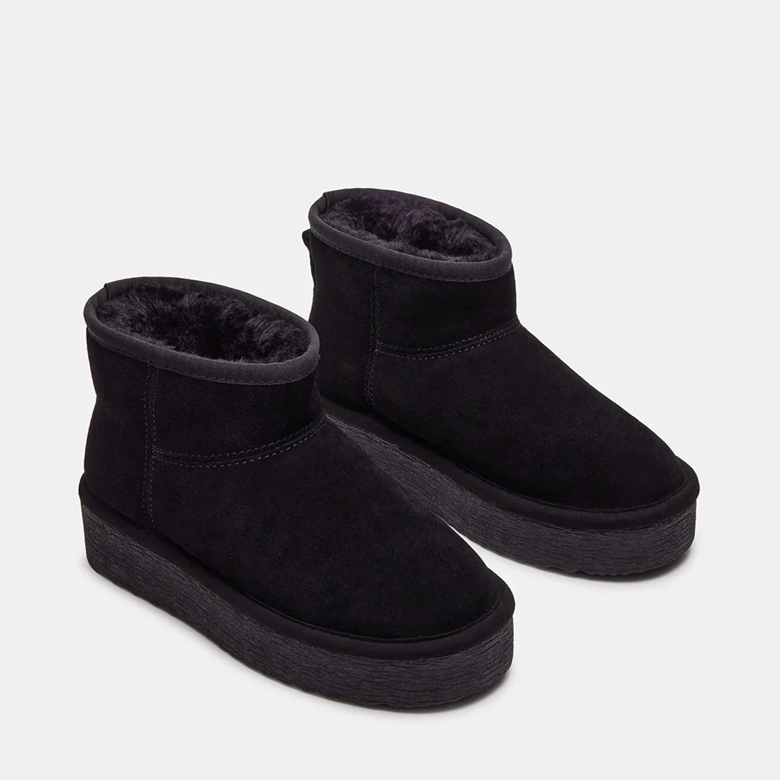 COMFY BLACK SUEDE