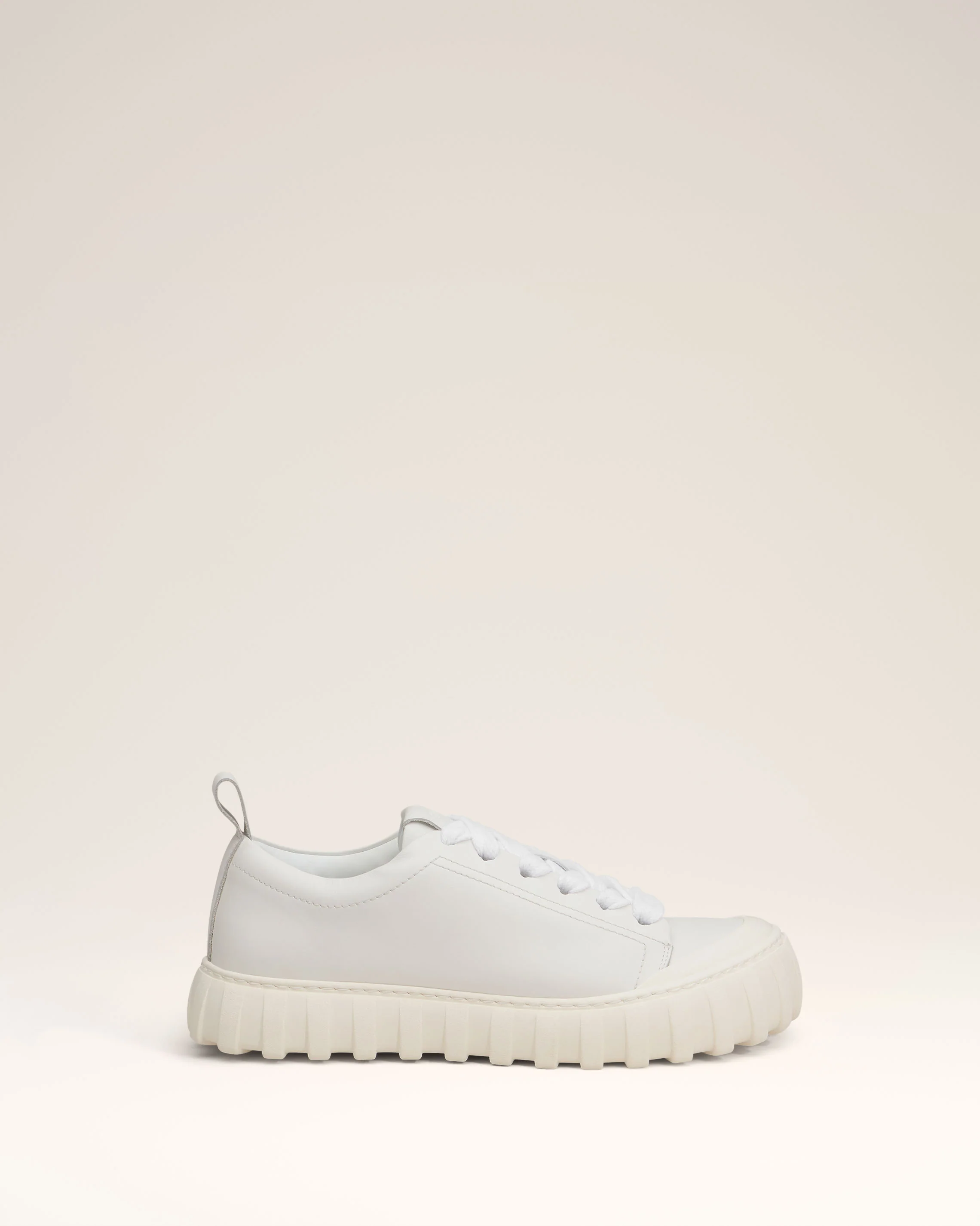 White Leather Low Top Tempo Sneakers