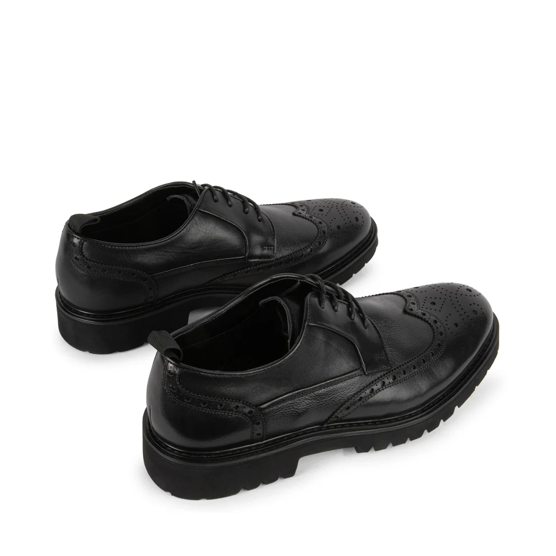 EMMULATE BLACK LEATHER