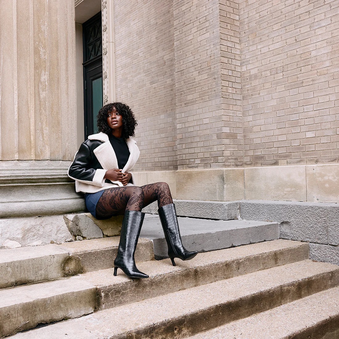 DAMOSEL BLACK EXOTIC