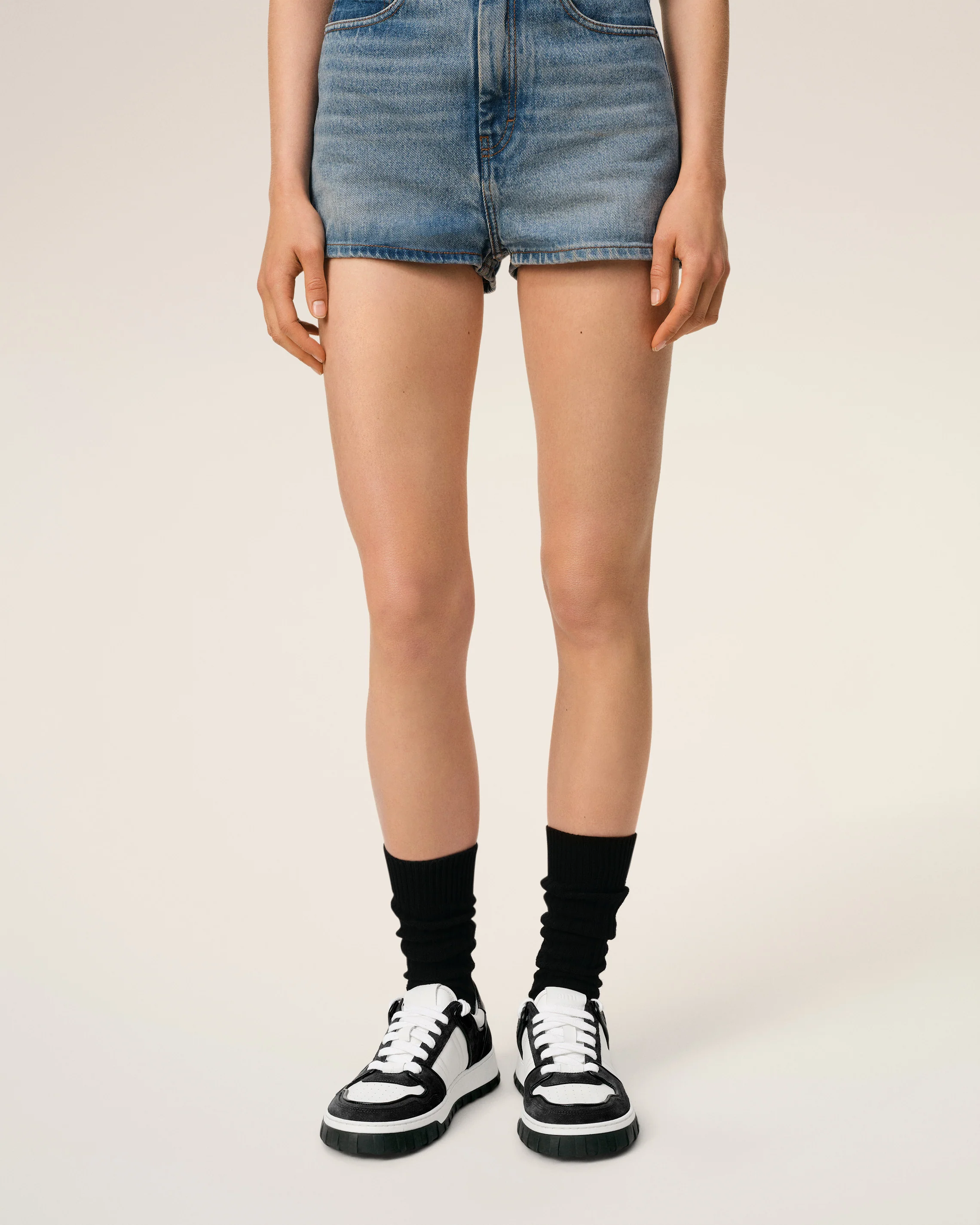 White Leather Low Top Walk Sneakers