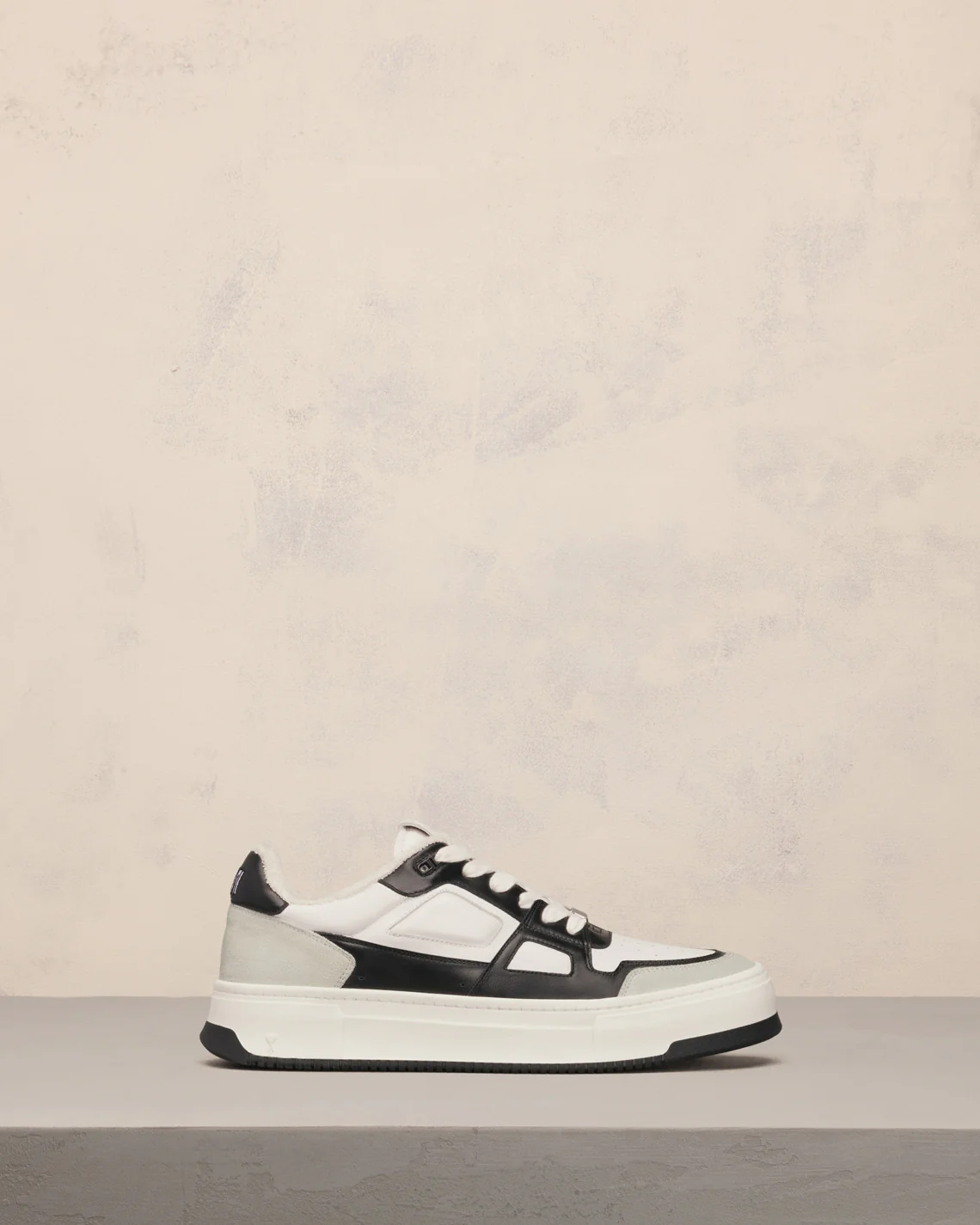 Low Top Ami Arcade Sneakers