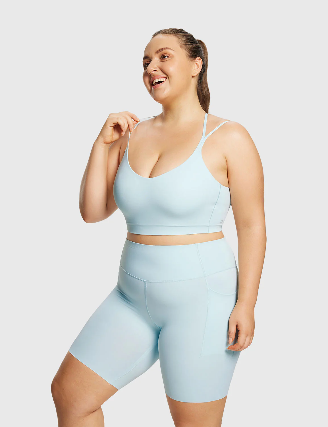 Freeleaf Cross-Strap Low-Impact Sports Bra