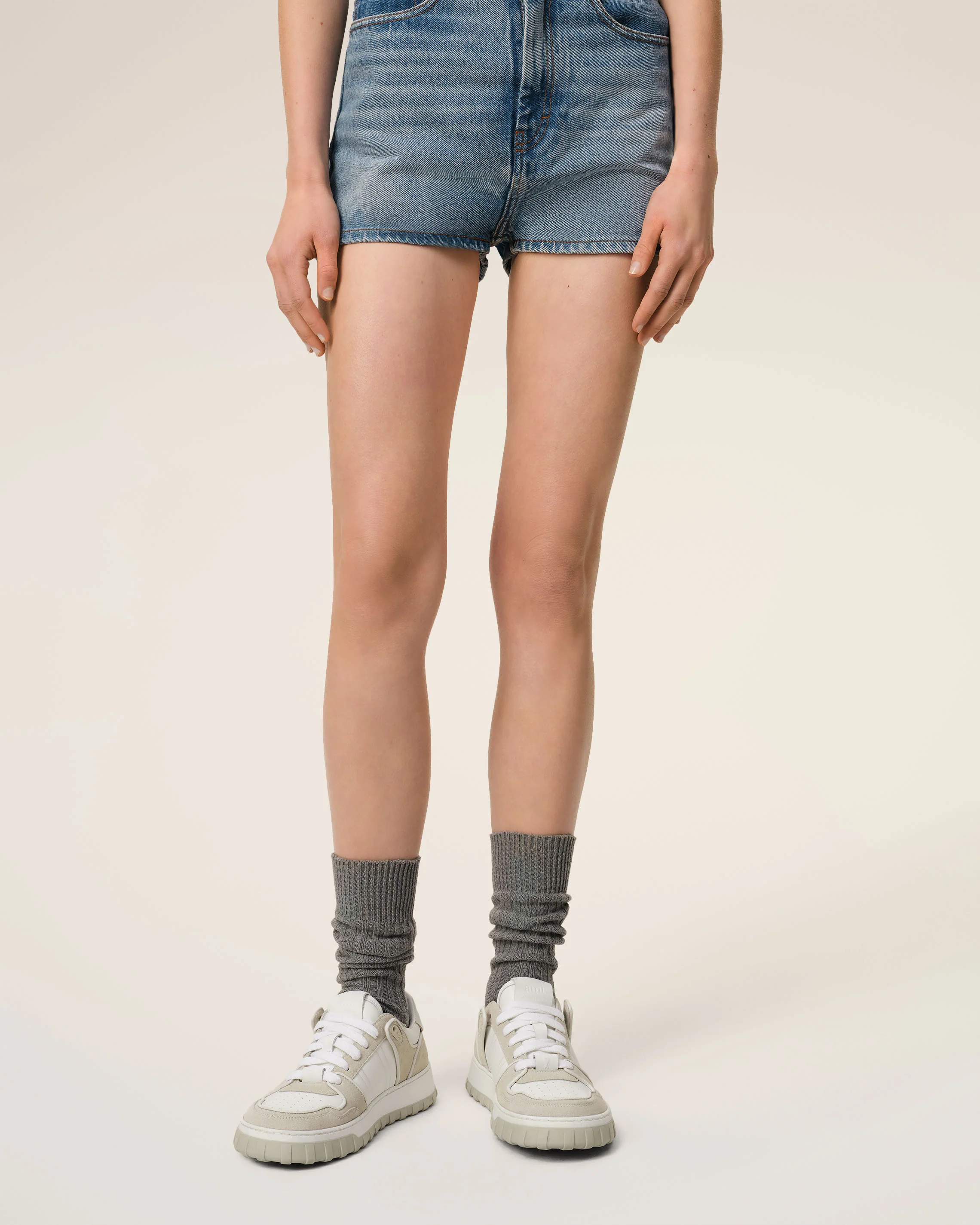 Grey Leather Low Top Walk Sneakers