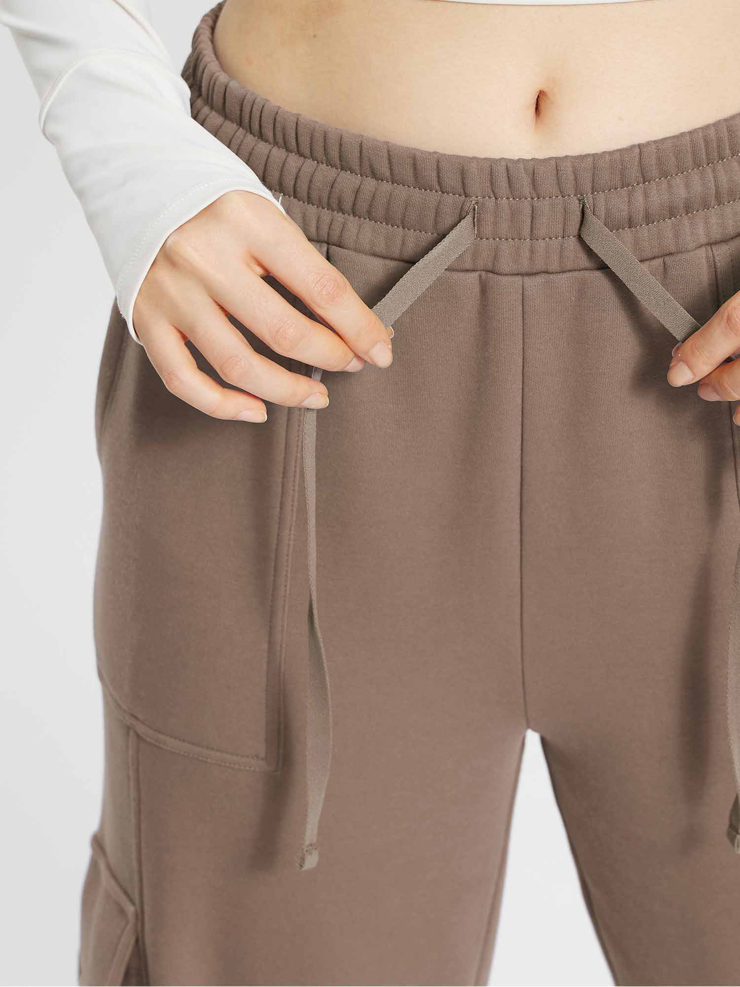 Evergreen Fleece Multi-Pocket Cargo Pants