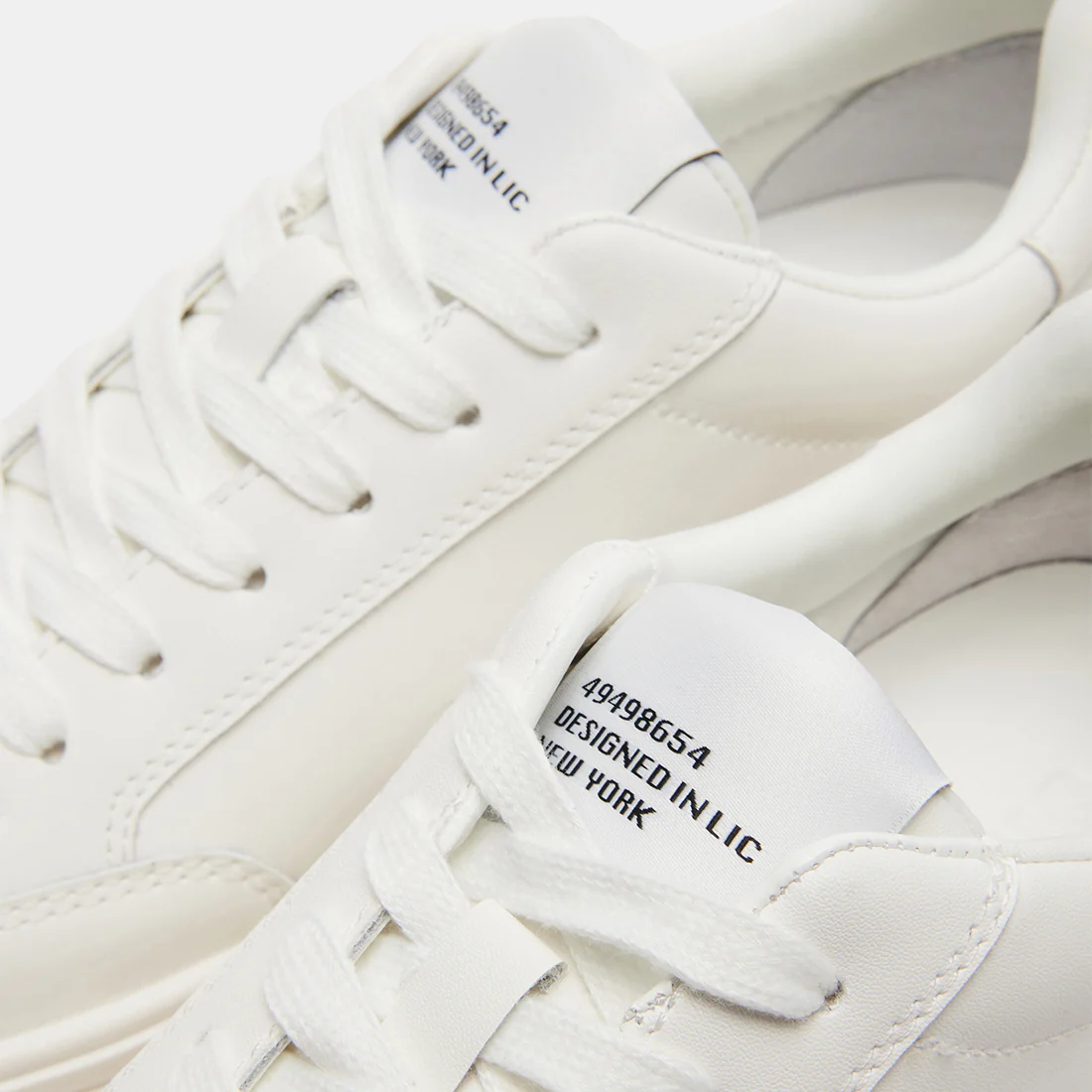 ENGAGE WHITE LEATHER