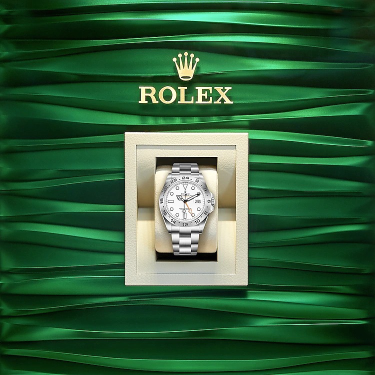 Rolex Oyster Perpetual Explorer II 226570 Series - Orolen