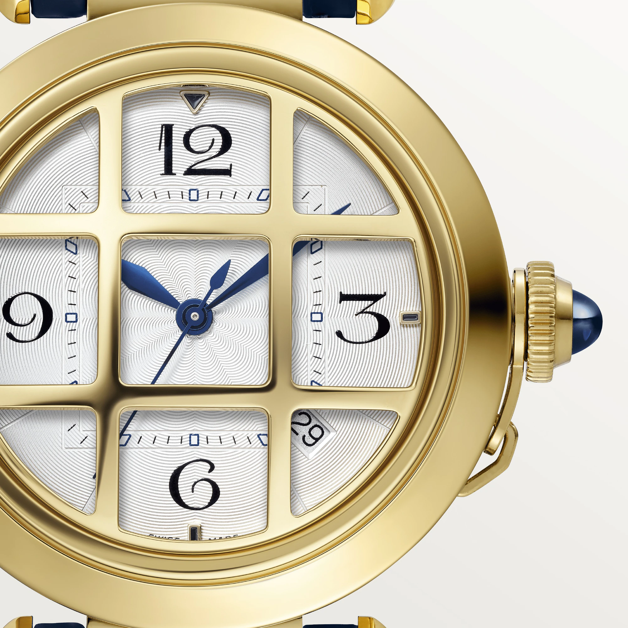 C@RTIER Pasha 41 mm Yellow Gold Men��s Watch, WGPA0019
