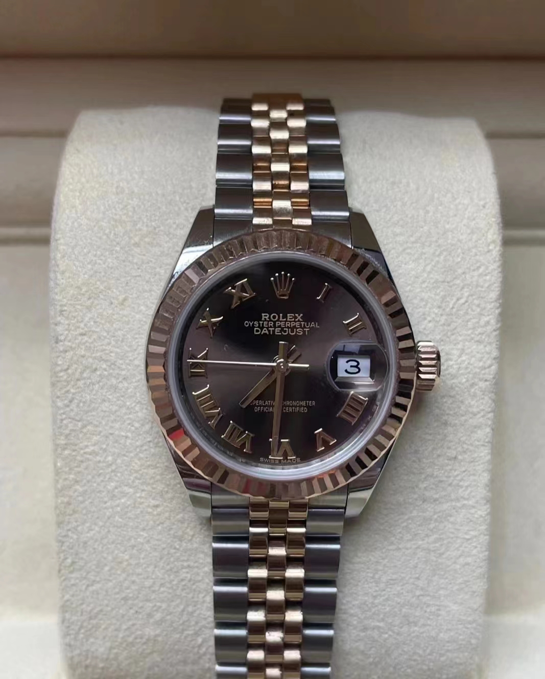 rol€x Journal series Rose between gold31mm Roman numerals