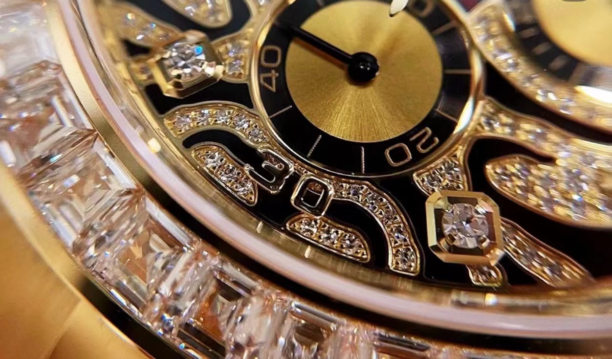 BRAND NEW Rolex 116598TBR DAYTONA EYE OF THE TIGER YELLOW GOLD DIAMONDS COMPLETE SET (4.9) - Orolen