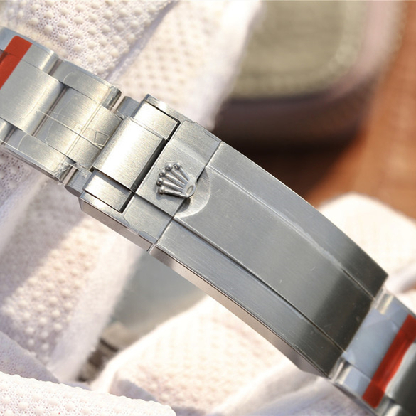 Submariner Silver Blue / Red Diamond 40mm - Orolen