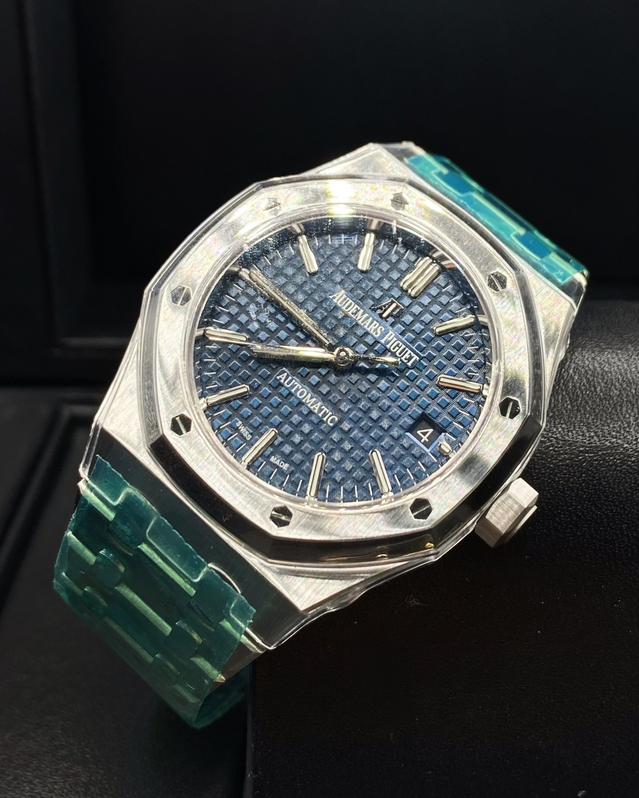 Audemars Piguet Royal Oak Selfwinding Blue dial, 37mm, Stainless steel, 15450ST.OO.1256ST.03 - Orolen