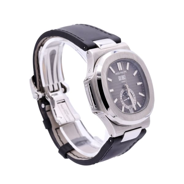 Patek Philippe Nautilus, 40.5mm, Stainless Steel, Black Dial, 5726A-001 - Orolen