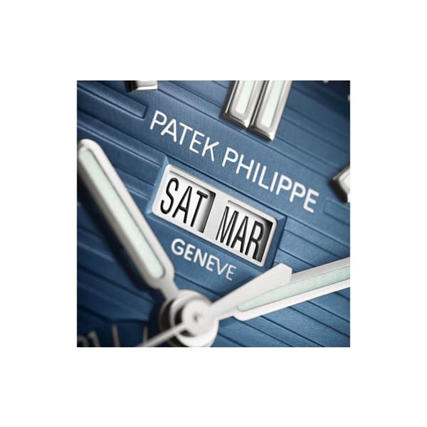 Patek Philippe Nautilus Steel 5726-1A-014 with Black Gradated dial - Orolen