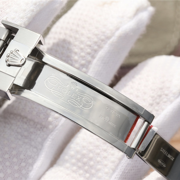 Submariner Silver Blue / Red Diamond 40mm - Orolen