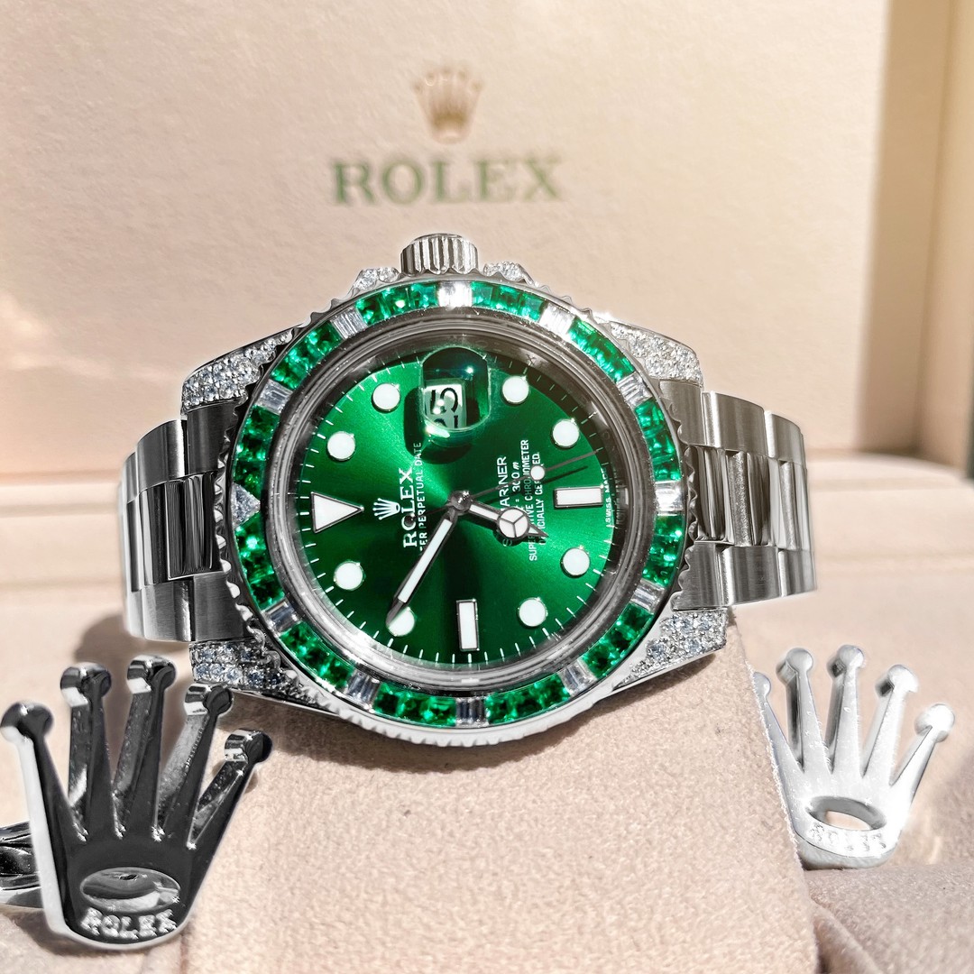 Rolex Submariner 116610lv Green Dial – CUSTOM DIAMOND SET & BEZEL - Orolen