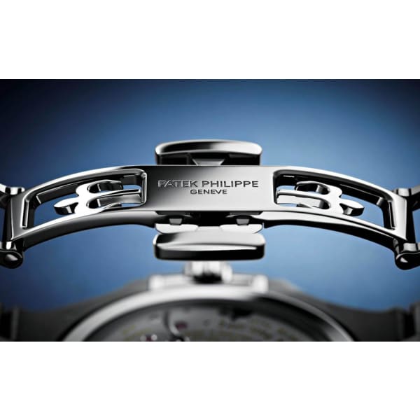 Patek Philippe Nautilus White Gold 5740-1G-001 with Blue Sunburst dial - Orolen