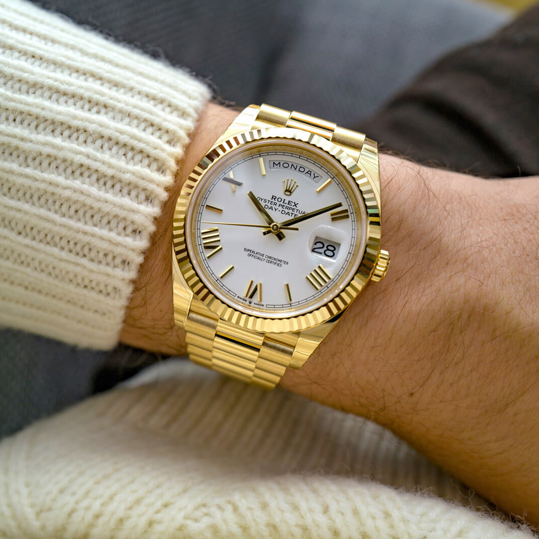 Rolex 228238 DAY-DATE 40MM PRESIDENT 18K YELLOW GOLD SILVER ROMAN DIAL - Orolen