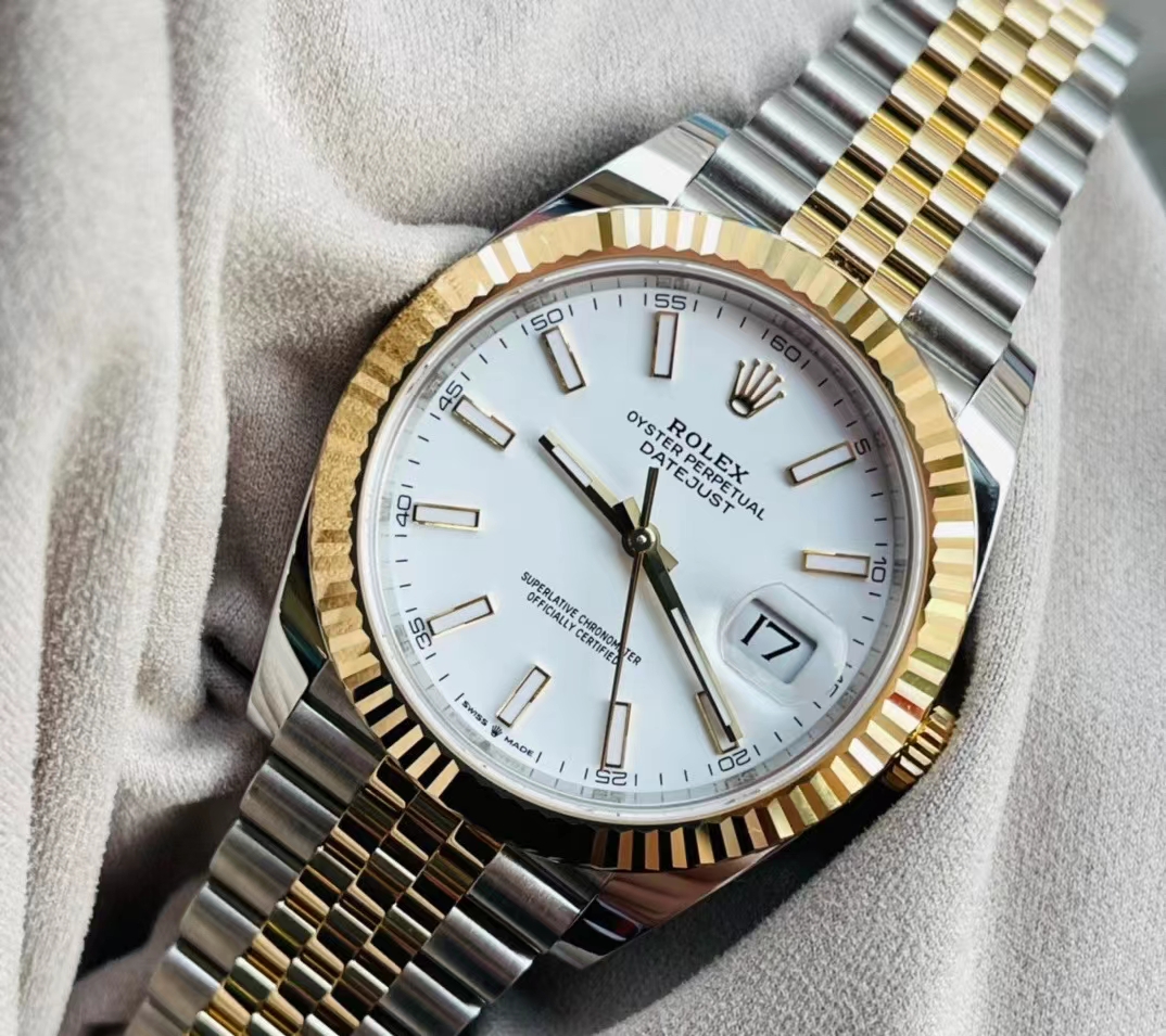 Rolex Datejust 41mm YellowGold and Steel 126333 - Orolen