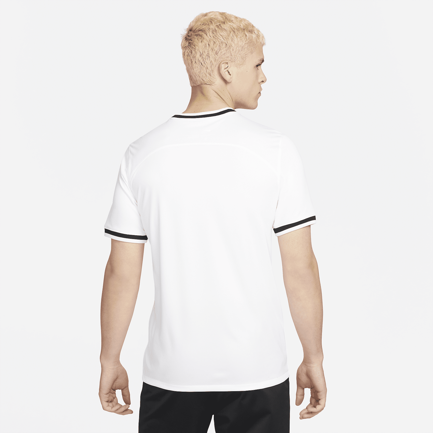 Eintracht Frankfurt 2022/23 Stadium Home Men's Nike Dri-FIT Soccer Jersey - White/Black