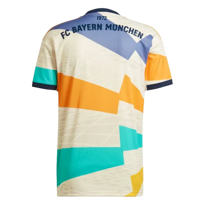 22/23 Bayern Munich Fourth Jersey