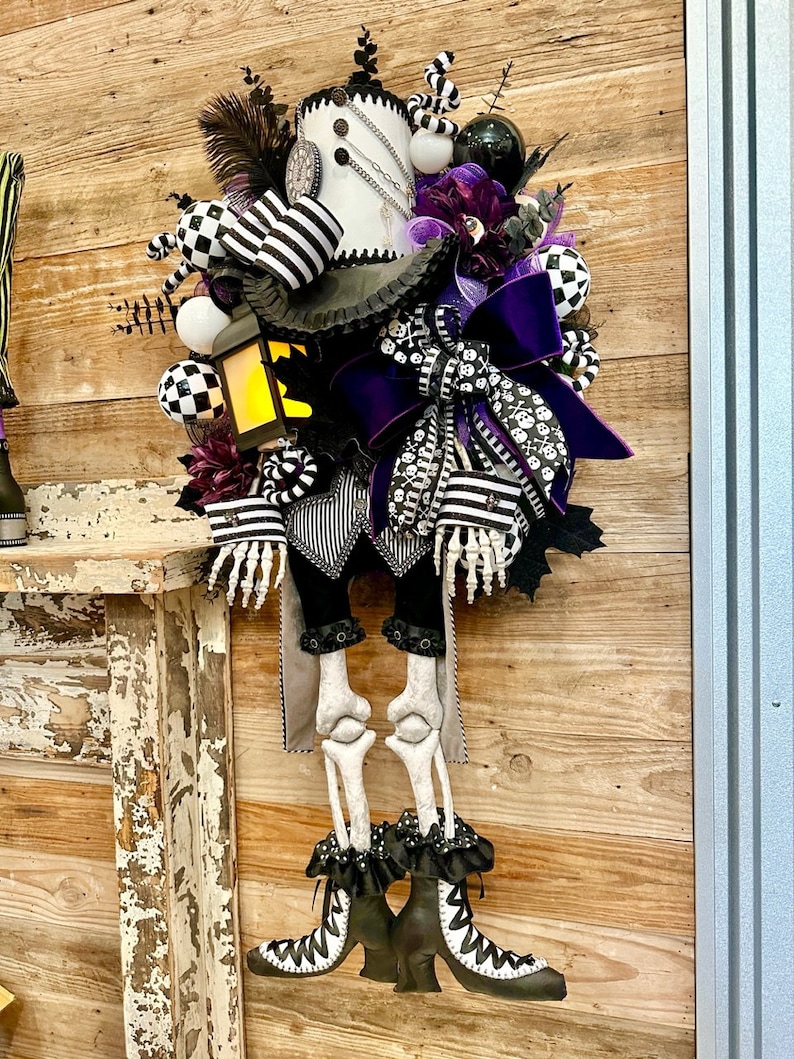 Skeleton Halloween Wreath, Steampunk Wreath, Victorian Halloween Door