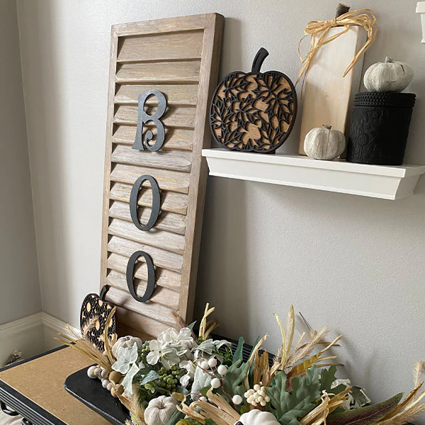 BOO Shutter Halloween Sign