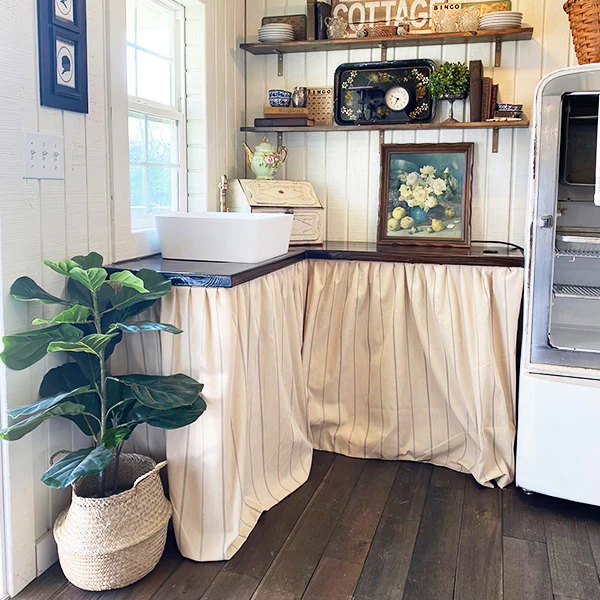 Potted Faux Fiddle Leaf Fig Tree