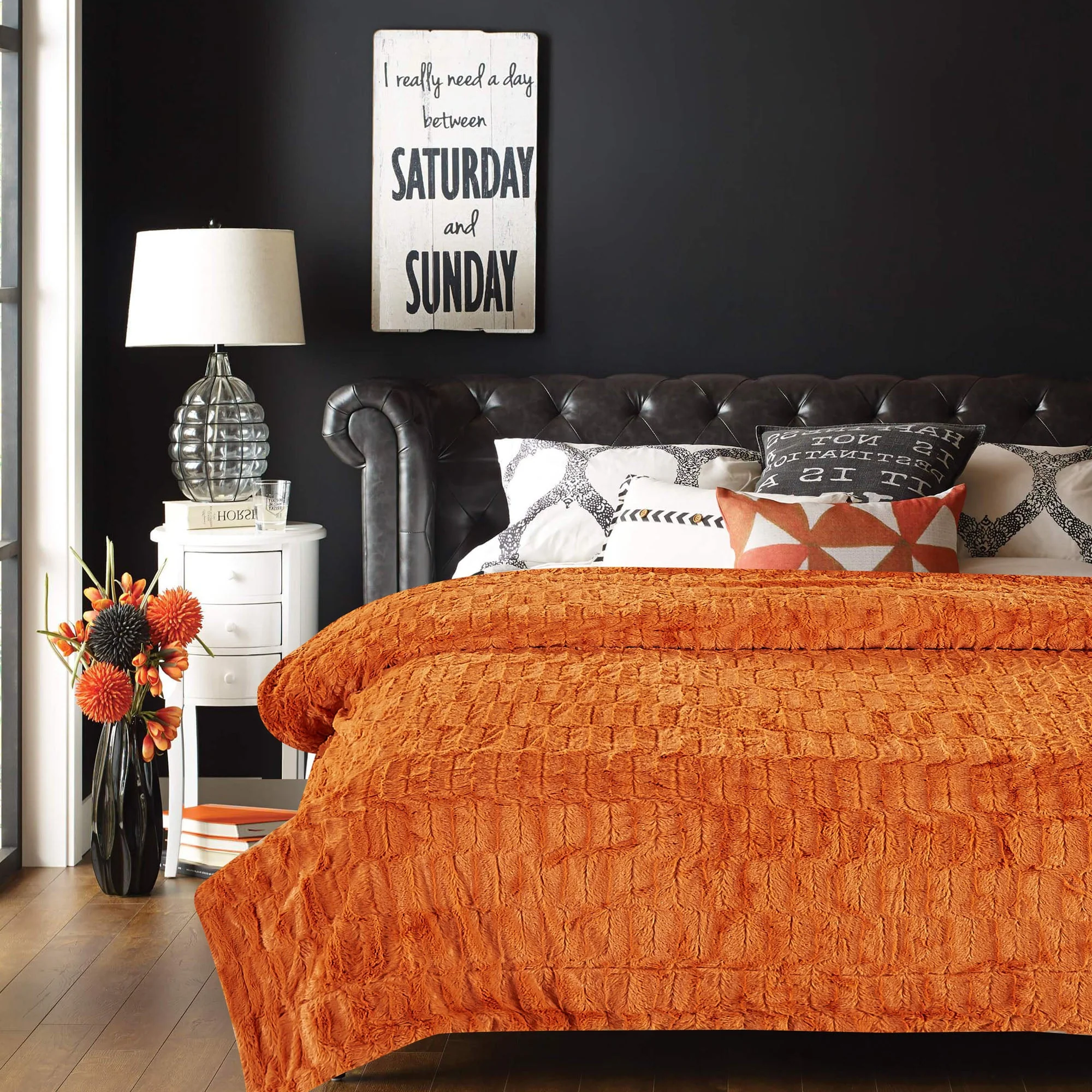 Deco Faux Fur Throw Blanket