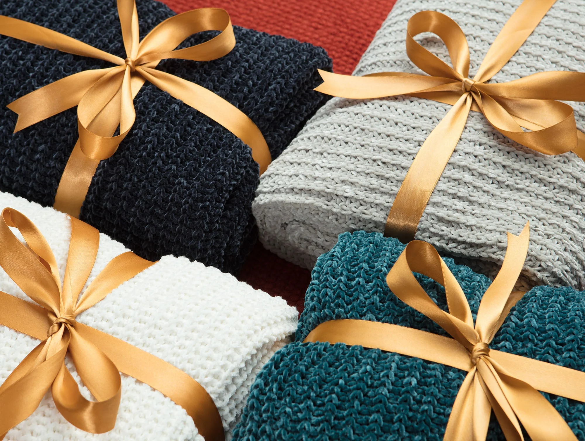 Knit Chenille Throw Blanket