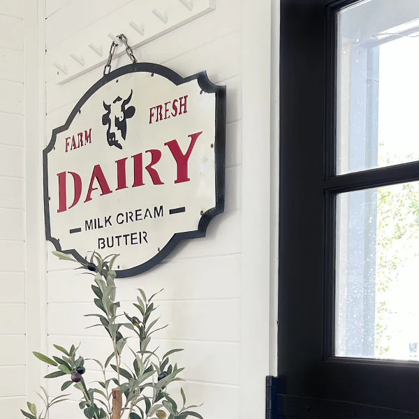 Scalloped Edge Metal Dairy Sign