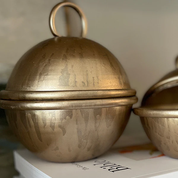 Oversized Bell-Shaped Scented Candles, Set of 2