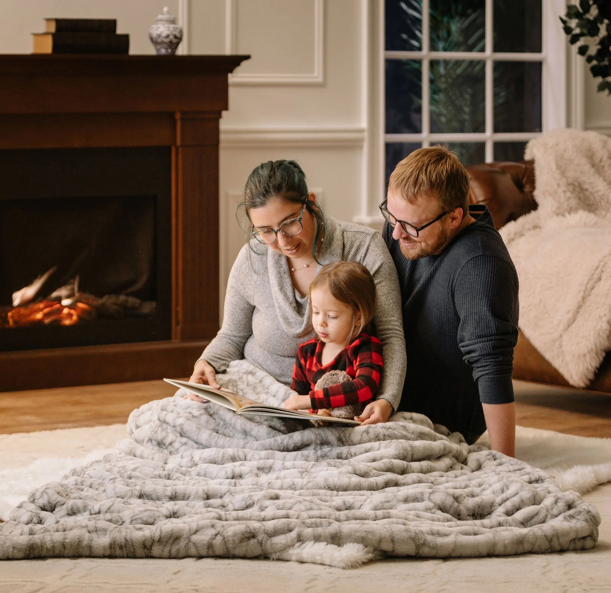 Ruched Faux Fur Throw Blanket