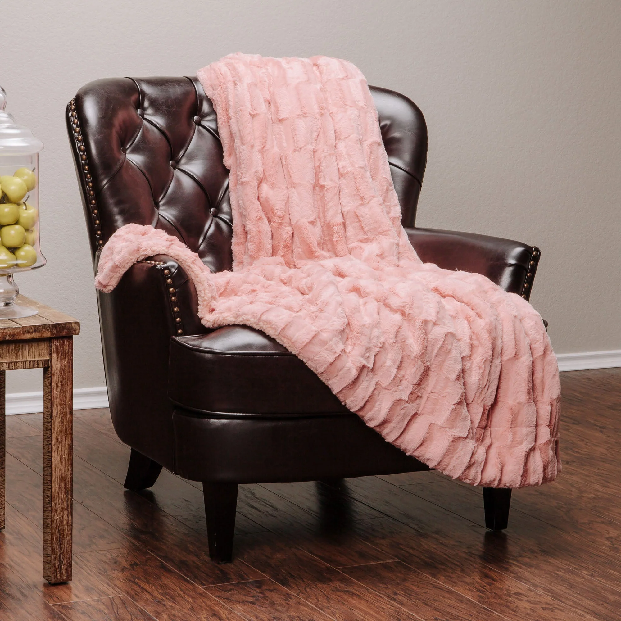 Deco Faux Fur Throw Blanket