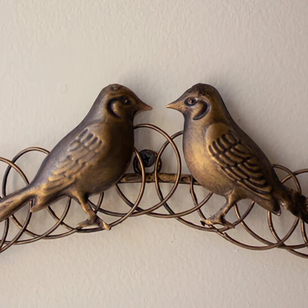 Metal Christmas Card Wreath with Two Birds