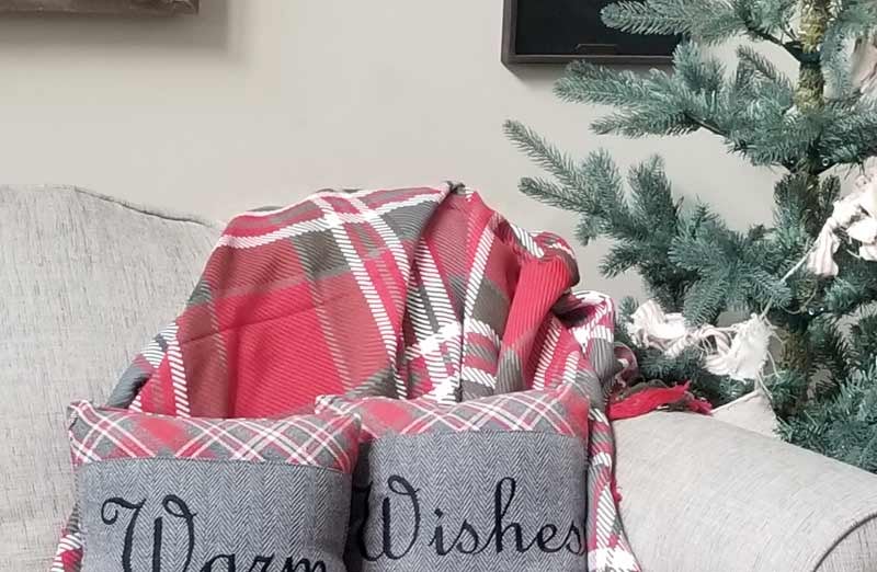 Red Plaid Woven Throw