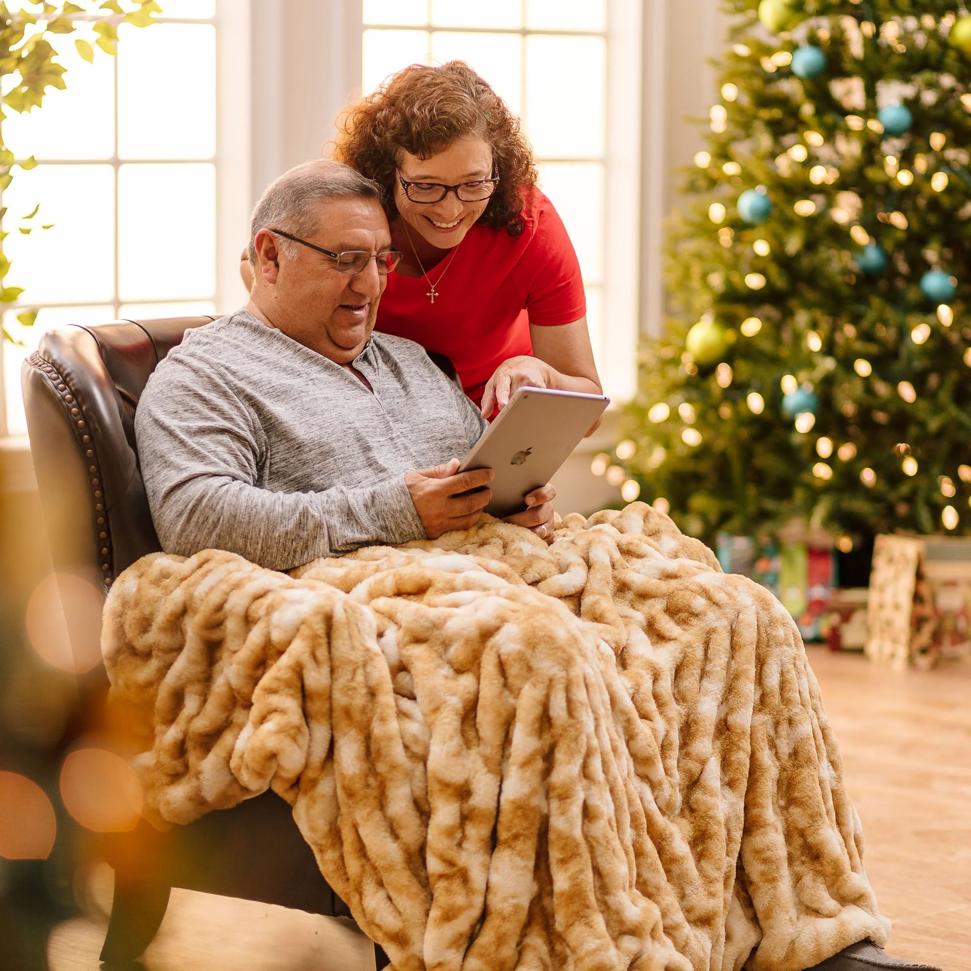 Ruched Faux Fur Throw Blanket