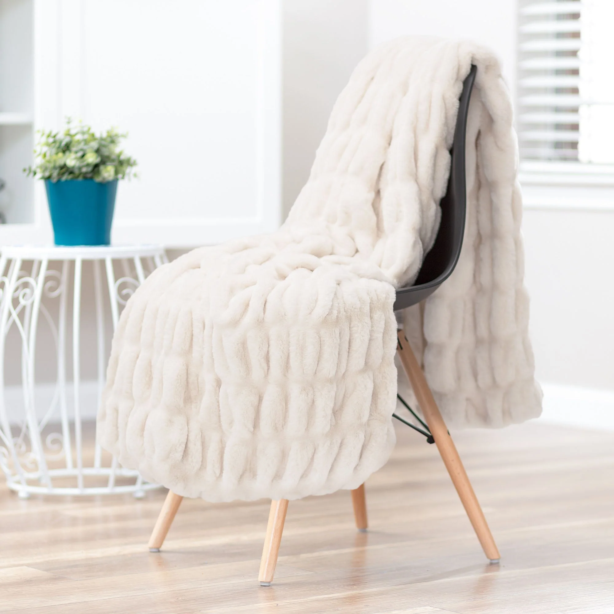 Ruched Faux Fur Throw Blanket