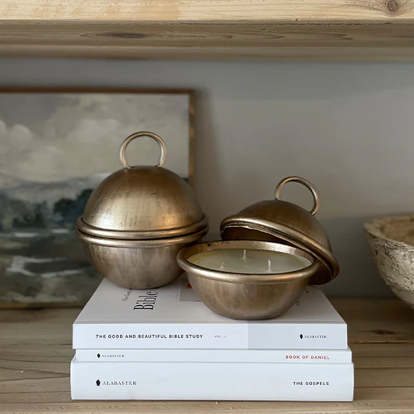 Oversized Bell-Shaped Scented Candles, Set of 2