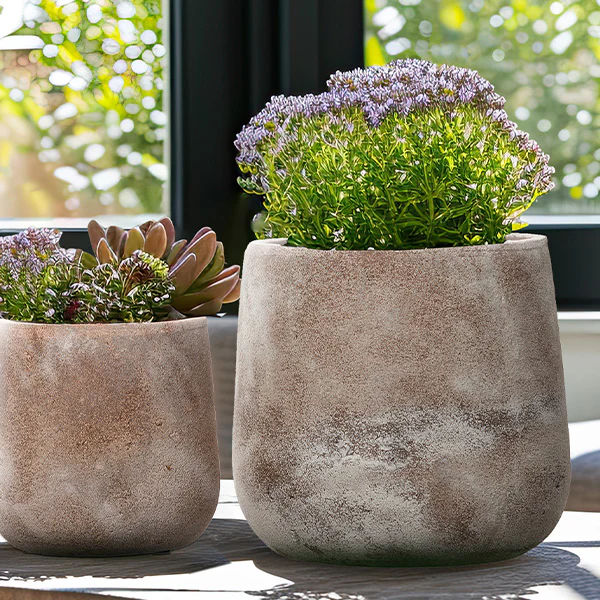 Distressed Terracotta Round Planters, Set of 3