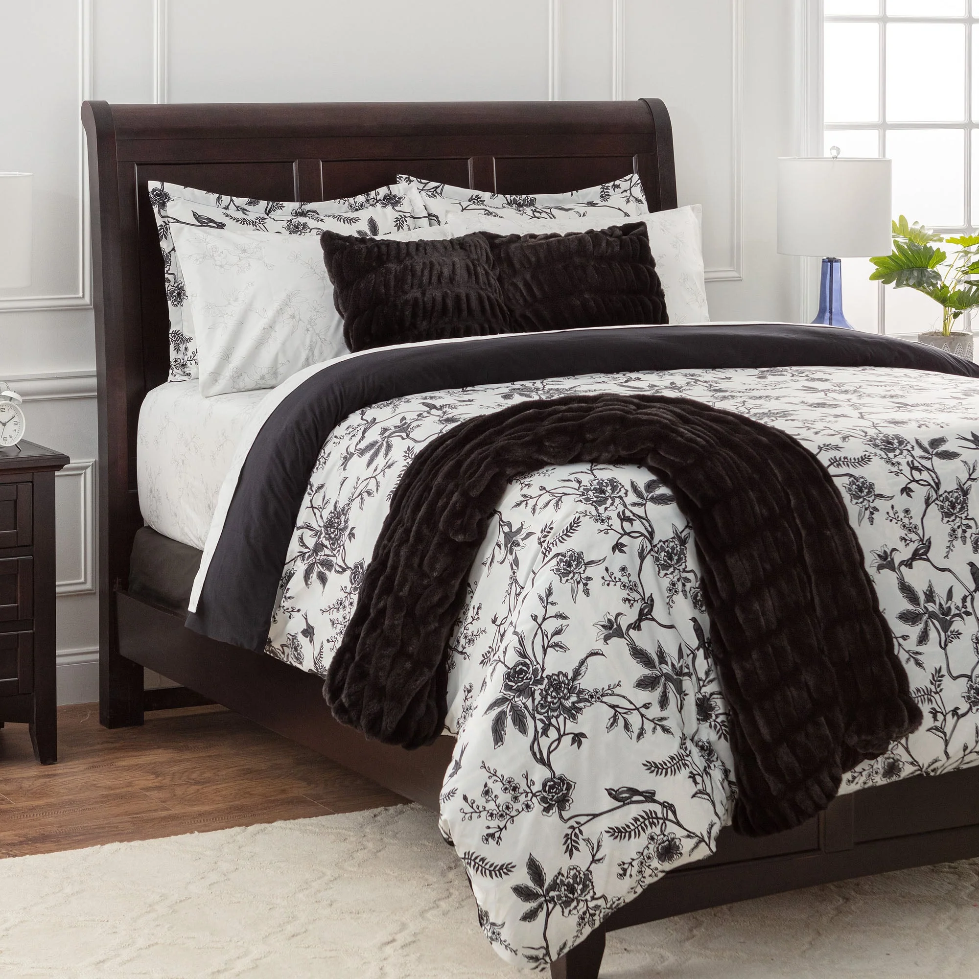 Ruched Faux Fur Throw Blanket