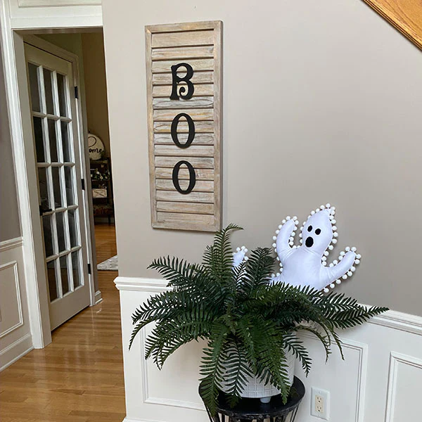 BOO Shutter Halloween Sign
