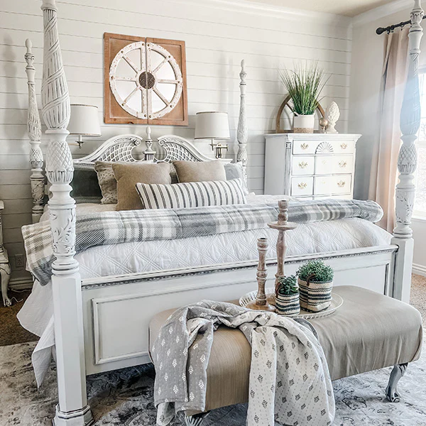 Two-Piece Distressed Wall Medallion Mirror